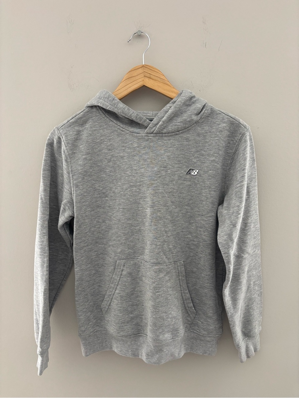 New Balance Youth Gray Pullover Hoodie Logo Sweatshirt Size Large 14-16
